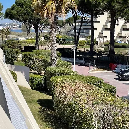 Apartman Climatise 4 Pers Avec Piscine Et Parking A Port Camargue - Fr-1-250-230 Le Grau-du-Roi