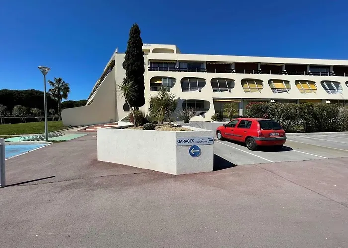 Climatise 4 Pers Avec Piscine Et Parking A Port Camargue - Fr-1-250-230 *